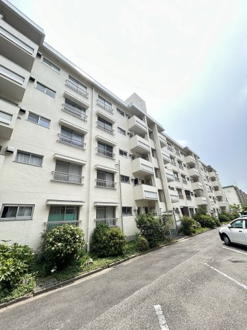 鶴甲コーポ１５号館の外観
