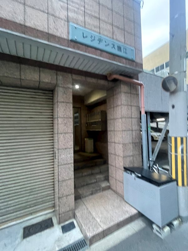 レジデンス堀江のエントランス