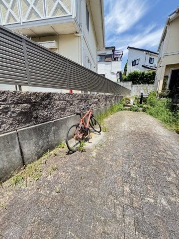 鷲尾ハイツＢの外観