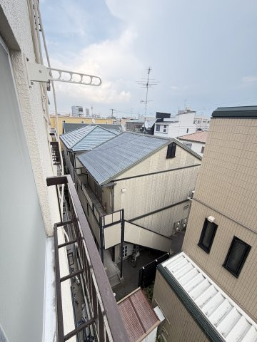 奥谷ビルのバルコニー