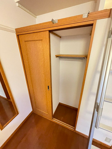 レオパレスViVi芦屋の収納
