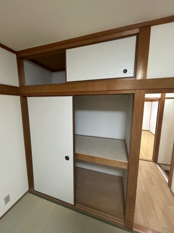 芦屋市朝日ケ丘町戸建の収納