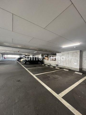沙都和ビルの駐車場