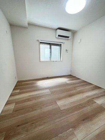 フジパレス西宮甲東園Ⅱ番館の居間・リビング