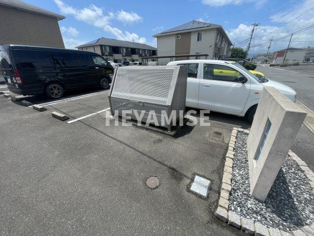 フレシールの駐車場