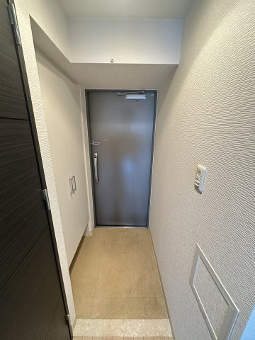 エスリード難波ステーションプラザの玄関