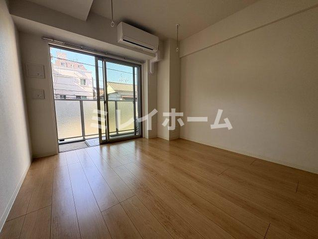 ジェノヴィア蒲田Ⅱスカイガーデンの居間・リビング|同建物内、別のお部屋の参考写真になります。