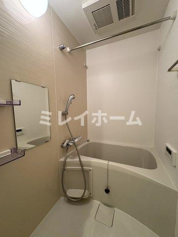ジェノヴィア蒲田Ⅱスカイガーデンの浴室|同建物内、別のお部屋の参考写真になります。