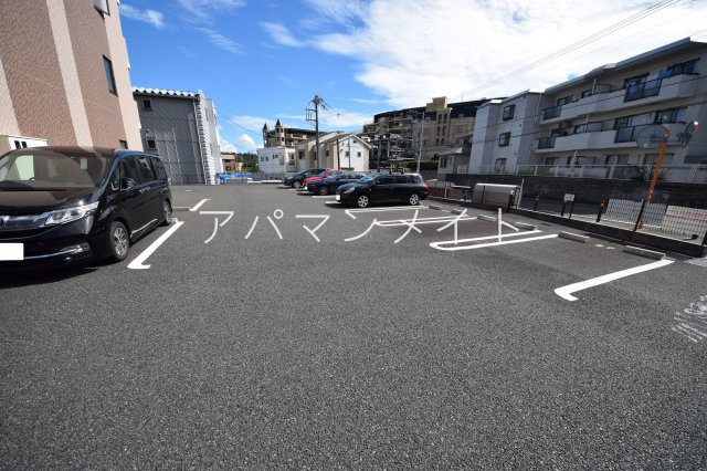 【駐車場】 | ウィズテリア港南 | 駐車場です