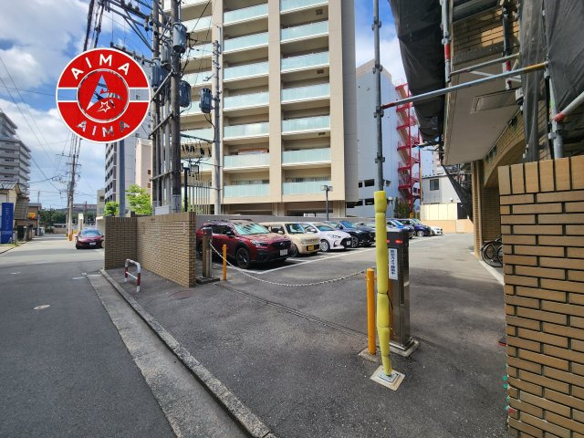 ロイヤルマンション別府の駐車場|ゆったりとしたスペースがある駐車場です。