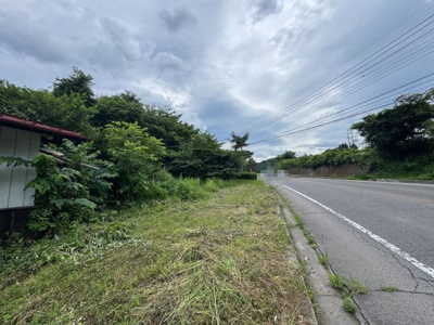 【前面道路含む現地写真】 | 吾妻郡長野原町大字応桑　サンルーム付き　3LDK