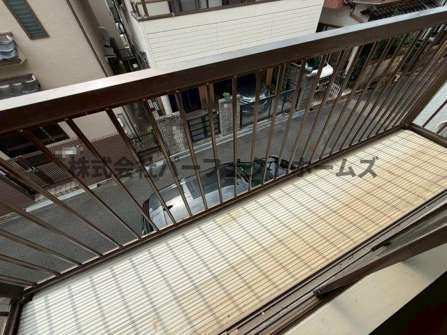 枚方市春日東町２丁目の一戸建てのバルコニー|陽当たり良好なバルコニーです
