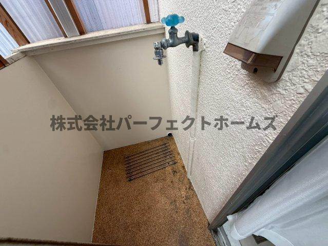 枚方市春日東町２丁目の一戸建ての設備|洗濯機置場です