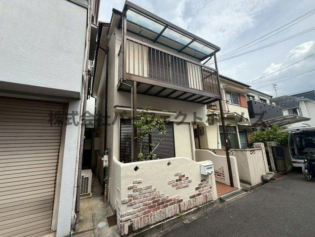 枚方市春日東町２丁目の一戸建ての外観|外観もきれいです