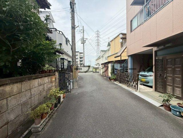 枚方市春日東町２丁目の一戸建ての周辺