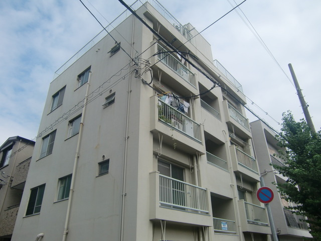 新堂マンションの外観
