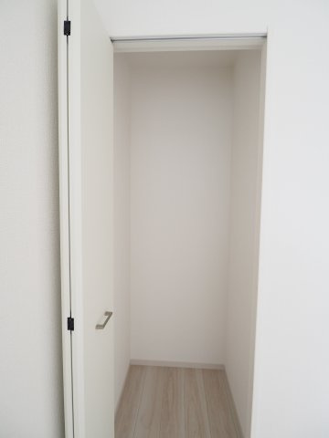 【収納】 | 伊達市田町2期　1号棟 | ★内覧予約でブランド米2kg★