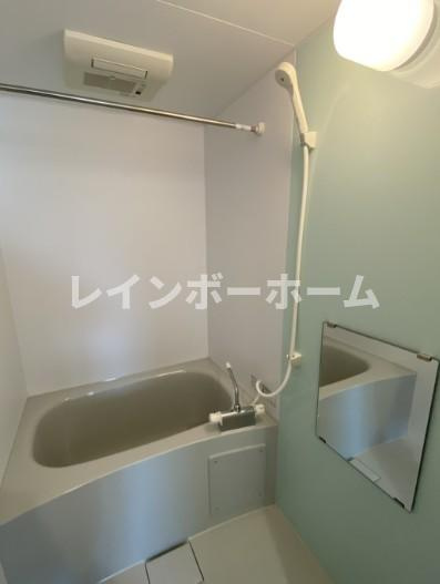 フォレスト飯山満の浴室