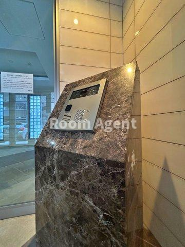 ノヴェル新栄のエントランス