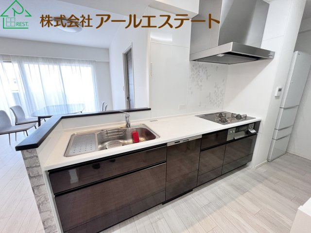 パレ・ロワイヤル田寺東ウエストコート　中古マンションのキッチン