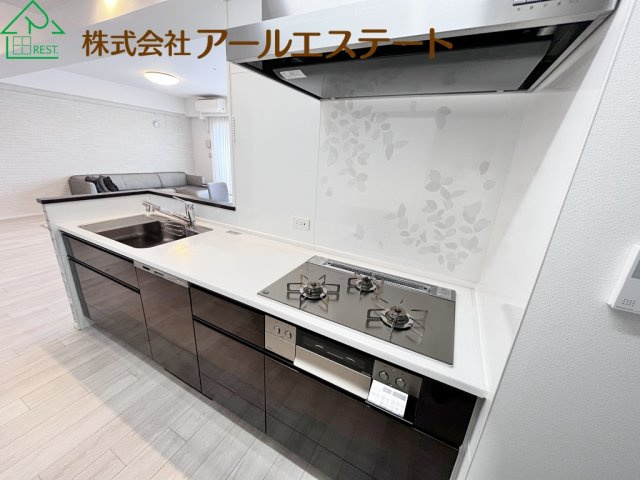 パレ・ロワイヤル田寺東ウエストコート　中古マンションのキッチン