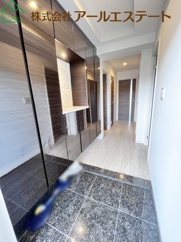 パレ・ロワイヤル田寺東ウエストコート　中古マンションの玄関