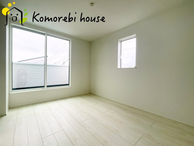 さいたま市大宮区寿能町2丁目　1期　新築一戸建て　リナージュエクスジー　01の洋室|26.9.8