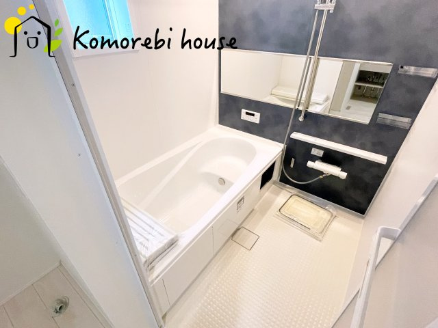 さいたま市大宮区寿能町2丁目　1期　新築一戸建て　リナージュエクスジー　01の浴室|26.9.8