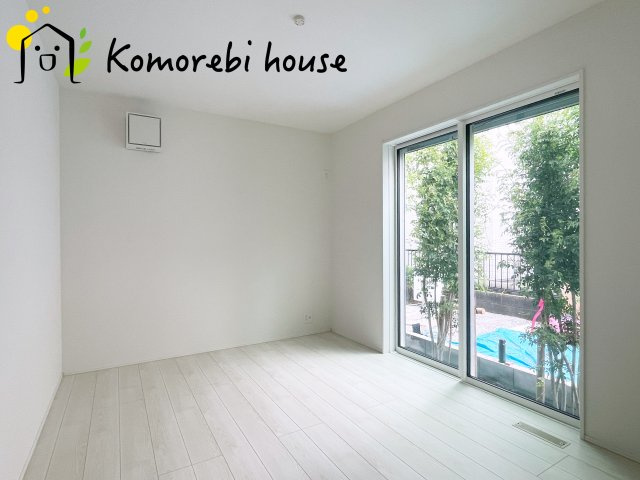 さいたま市大宮区寿能町2丁目　1期　新築一戸建て　リナージュエクスジー　01の寝室|26.9.8