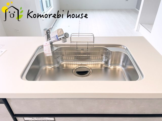 さいたま市大宮区寿能町2丁目　1期　新築一戸建て　リナージュエクスジー　01のキッチン|26.9.8