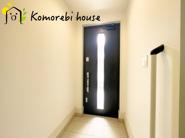 さいたま市大宮区寿能町2丁目　1期　新築一戸建て　リナージュエクスジー　01の玄関|26.9.8