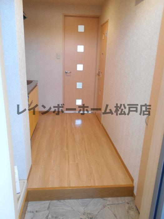 仲介手数料（賃料の1.10ヵ月）の50％OFF対象物件！の玄関
