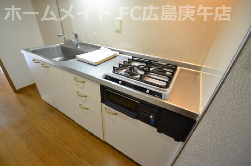 コンポーゼ庚午北のキッチン