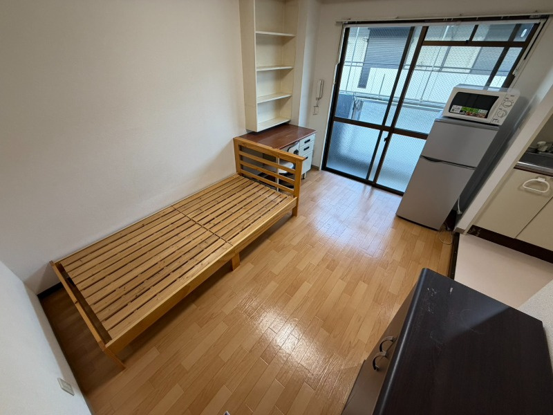 春日部市備後東１丁目の賃貸マンションの居間・リビング|こちらの居間で趣味の時間をお楽しみください