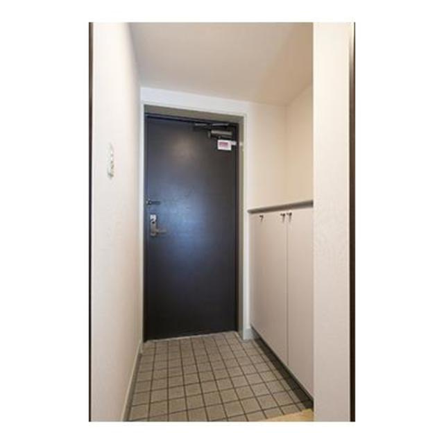 川口本町パーク・ホームズの玄関|※写真は同タイプ住戸です。