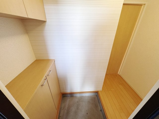 サンディアス貴船の玄関