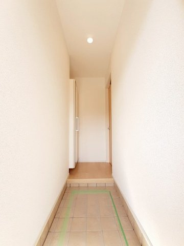 【玄関】 | グランディール枝堀Ａ