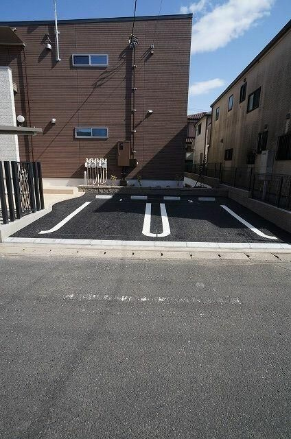 クレセールの駐車場
