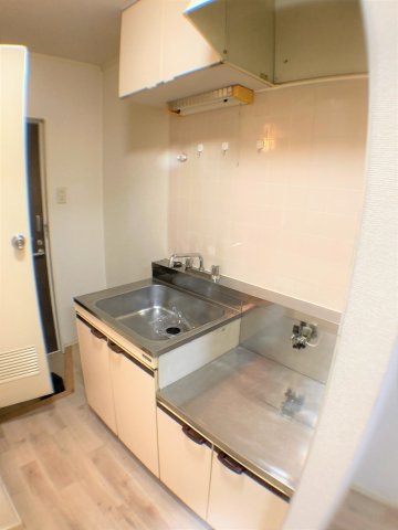 森ヶ丘ハイツのキッチン|別部屋同一間取りの写真となります