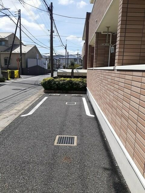 ソリヤ　エスティの駐車場