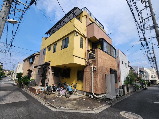 ディーダムハウス