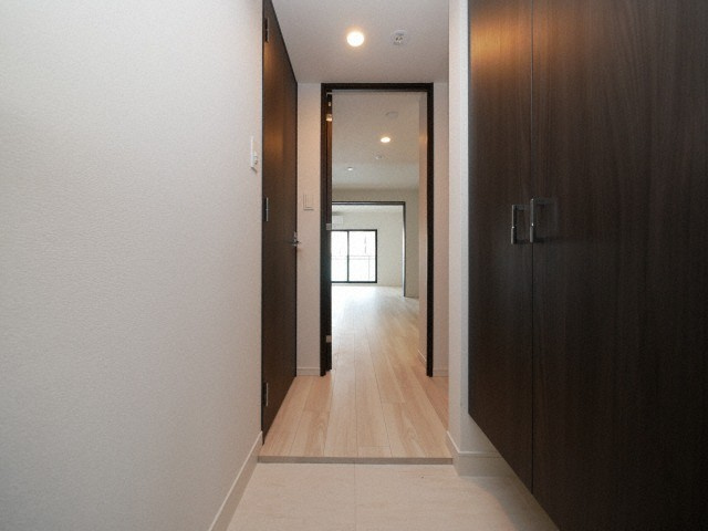 S-RESIDENCE日本橋Qualierの玄関
