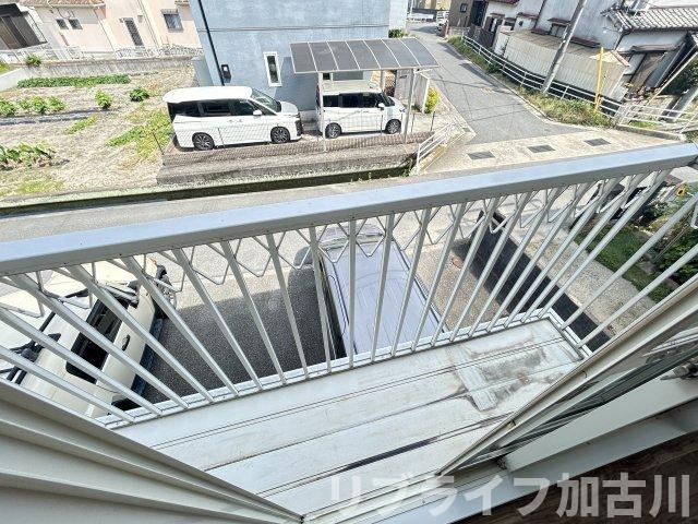 ドミール中津のバルコニー