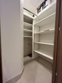 フレンシア目黒洗足の収納|※別部屋参照