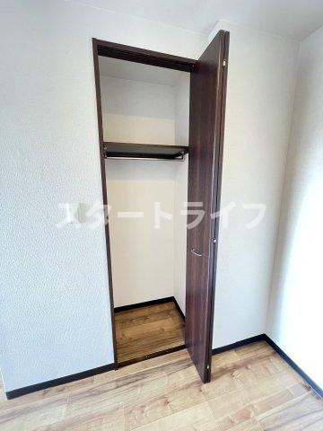 大阪市淀川区西三国４丁目の賃貸マンションの収納