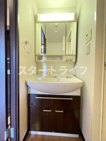大阪市淀川区西三国４丁目の賃貸マンションの洗面所