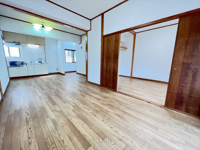  | メゾン博