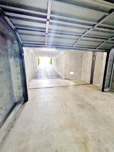 テラス成城の駐車場