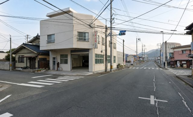 山口市小郡明治１丁目の事務所の外観