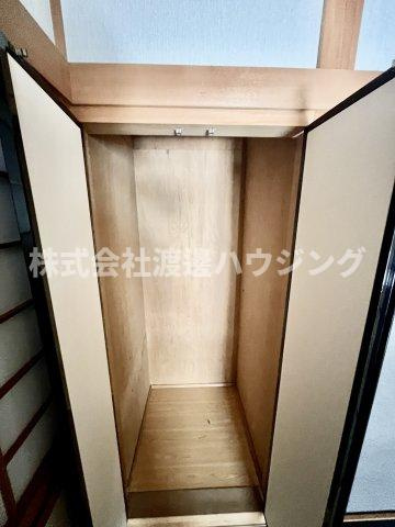寝屋川市池田1丁目5戸建貸家の収納